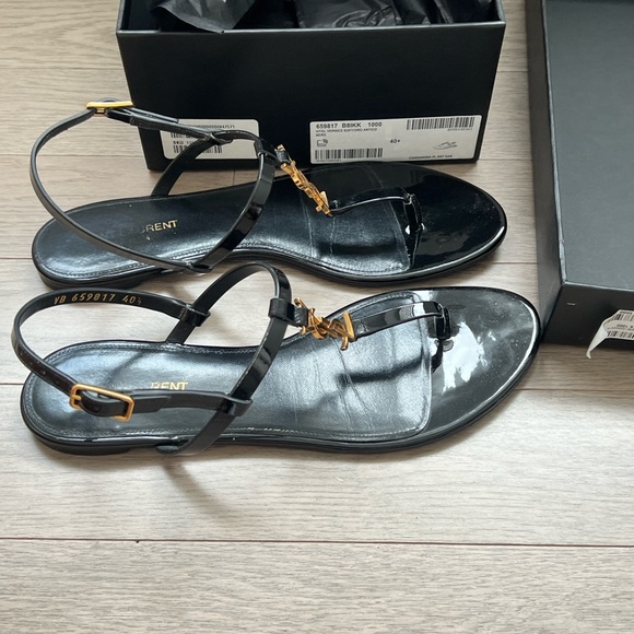 ****SOLD*****Saint Laurent Cassandra  sandals - Picture 2 of 9